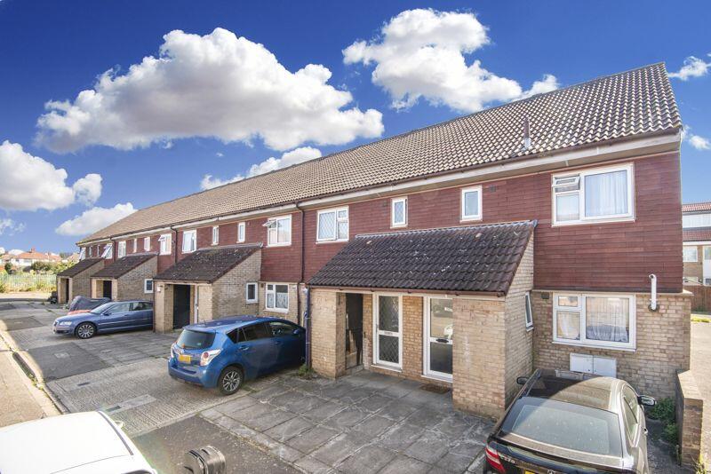 3 bedroom terraced house for sale in Way, Hayes, UB3 4ET., UB3