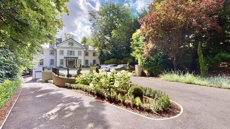 Main image of property: Rasehill Close, Rickmansworth, Hertfordshire, WD3