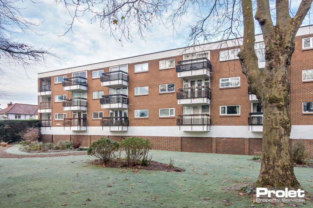 Main image of property: Cairns Court, Belvedere Place, Norwich, NR4 7PT