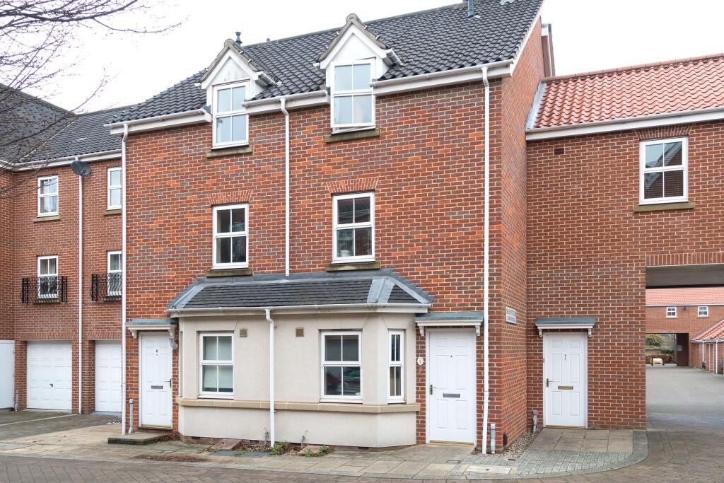 Main image of property: Sarah West Close, Norwich NR2 2TE