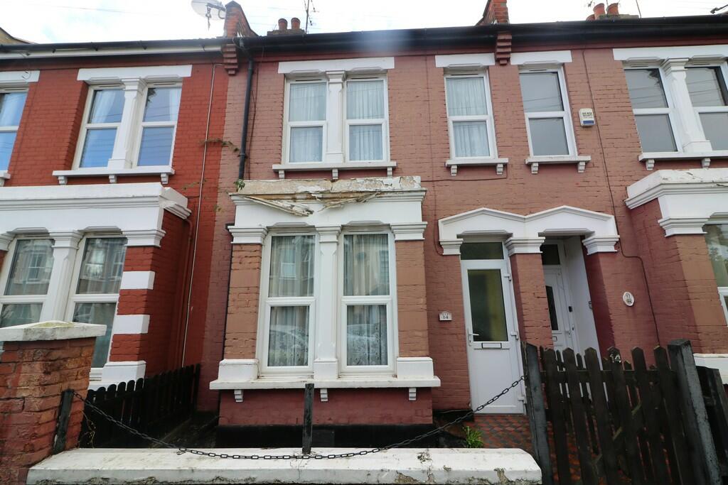 Main image of property: North Avenue, Southend-on-Sea