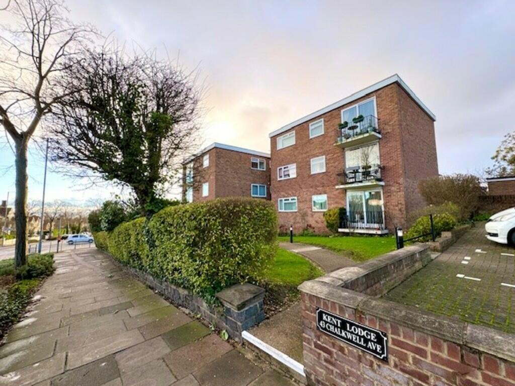 Main image of property: Chalkwell Avenue, Westcliff-on-Sea
