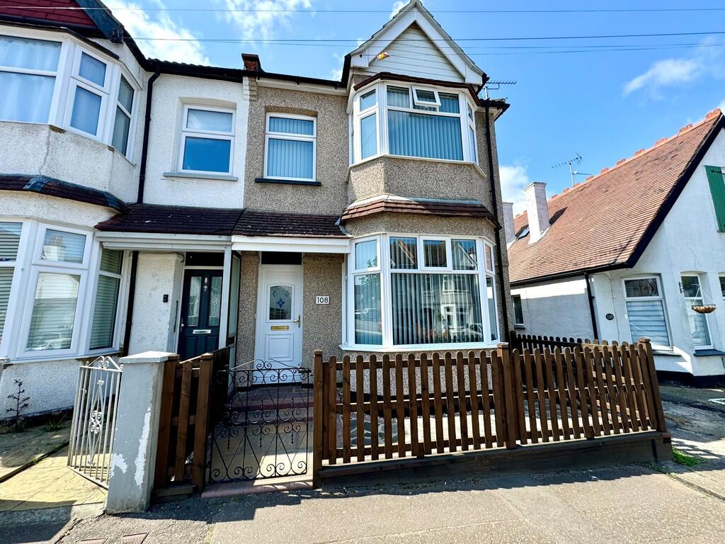 Main image of property: St. Georges Park Avenue, Westcliff-on-Sea