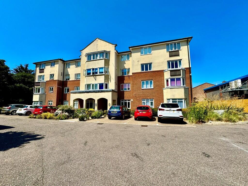 Main image of property: Crowstone Road, Westcliff-on-Sea
