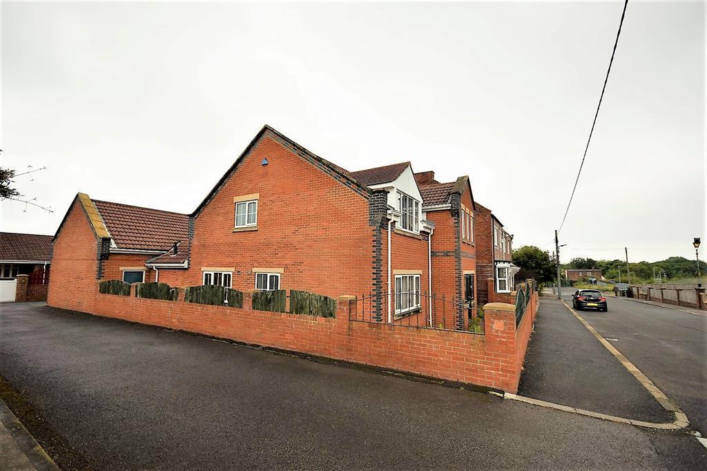 4 bedroom detached house for sale in Station Road, Seaham, County