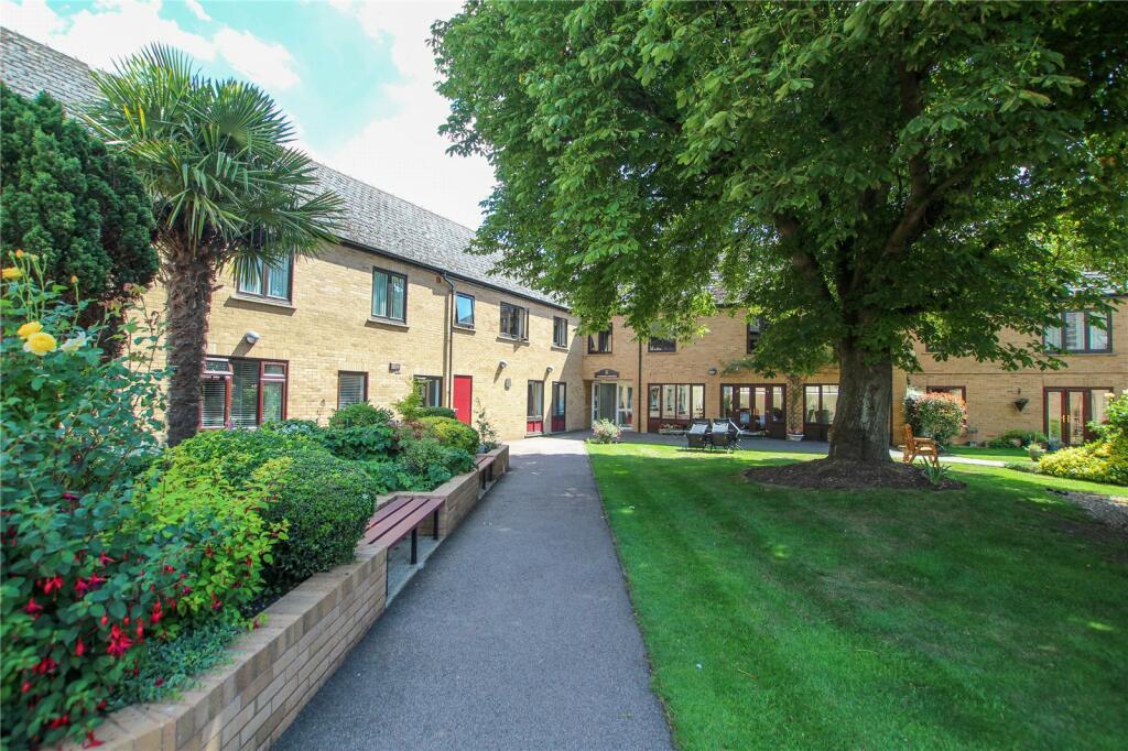 2 bedroom apartment for sale in Windmill Lane, Histon, Cambridge