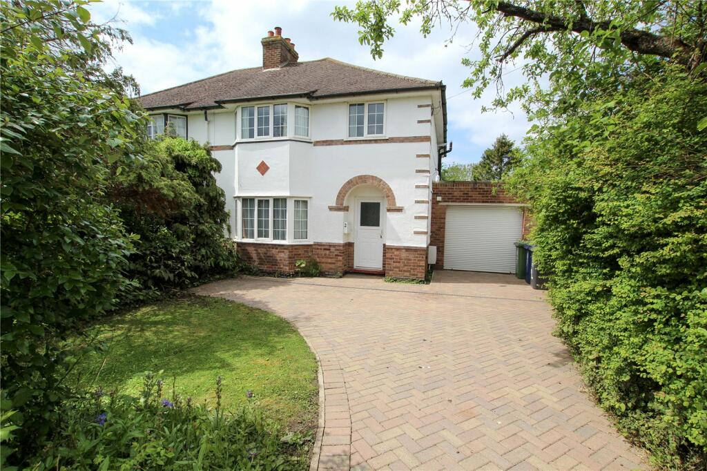 3 bedroom semidetached house for sale in Woodlands Park, Girton