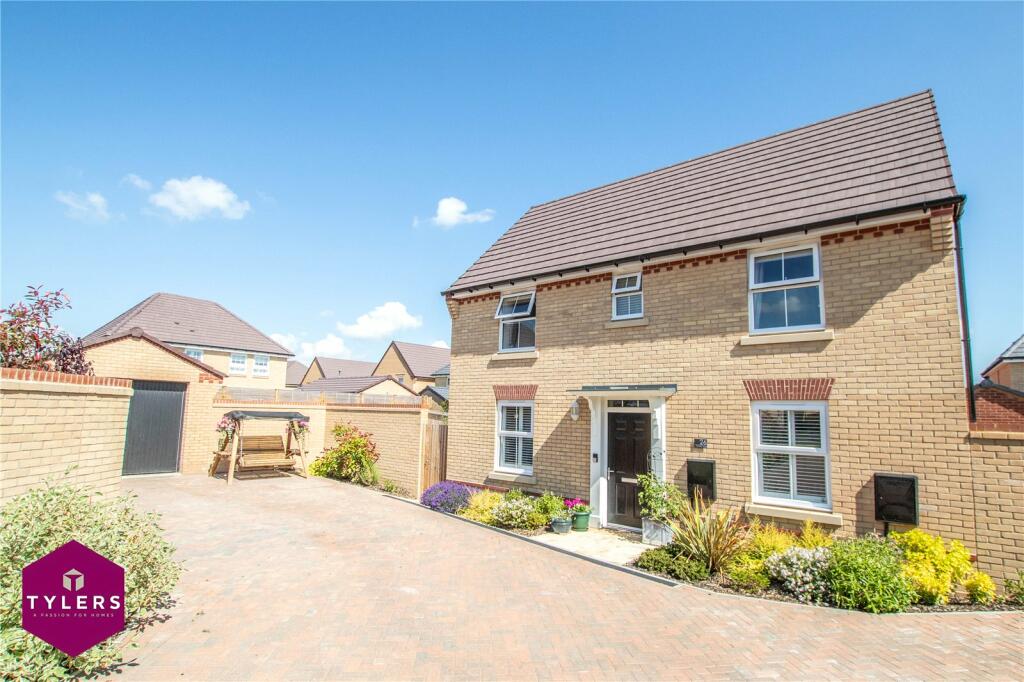 3 bedroom detached house for sale in Turnpike Close, Needingworth, St