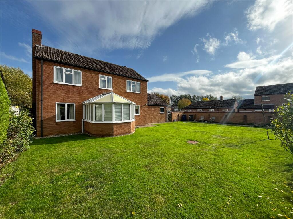Additional property image - Lone Tree Avenue, Impington, Cambridge, Cambridgeshire, CB24