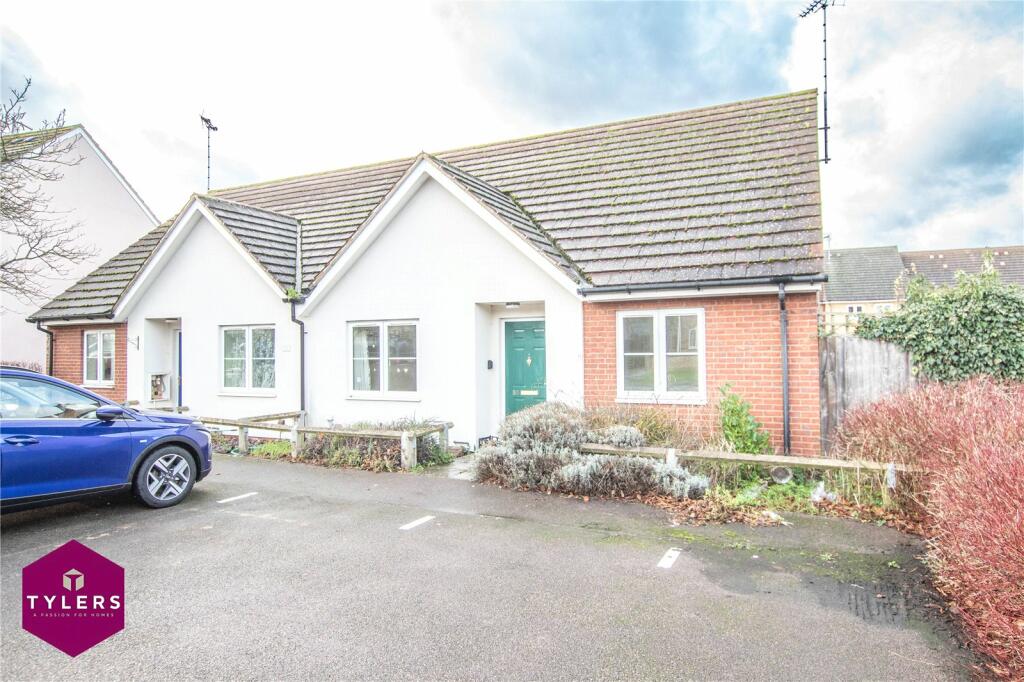2 bedroom bungalow for sale in Haggis Gap, Fulbourn, Cambridge