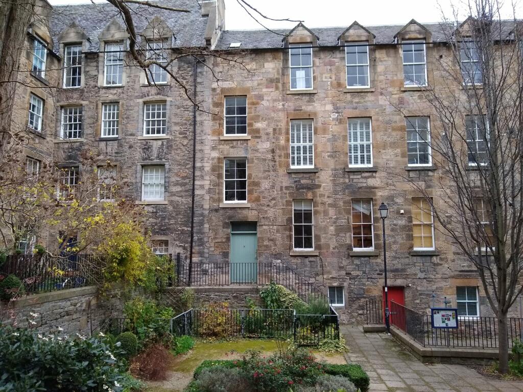 1 bedroom flat for rent in Conyie House Close, Edinburgh, EH1