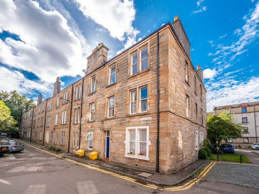 2 bedroom flat for rent in Thistle Place, Edinburgh, EH11