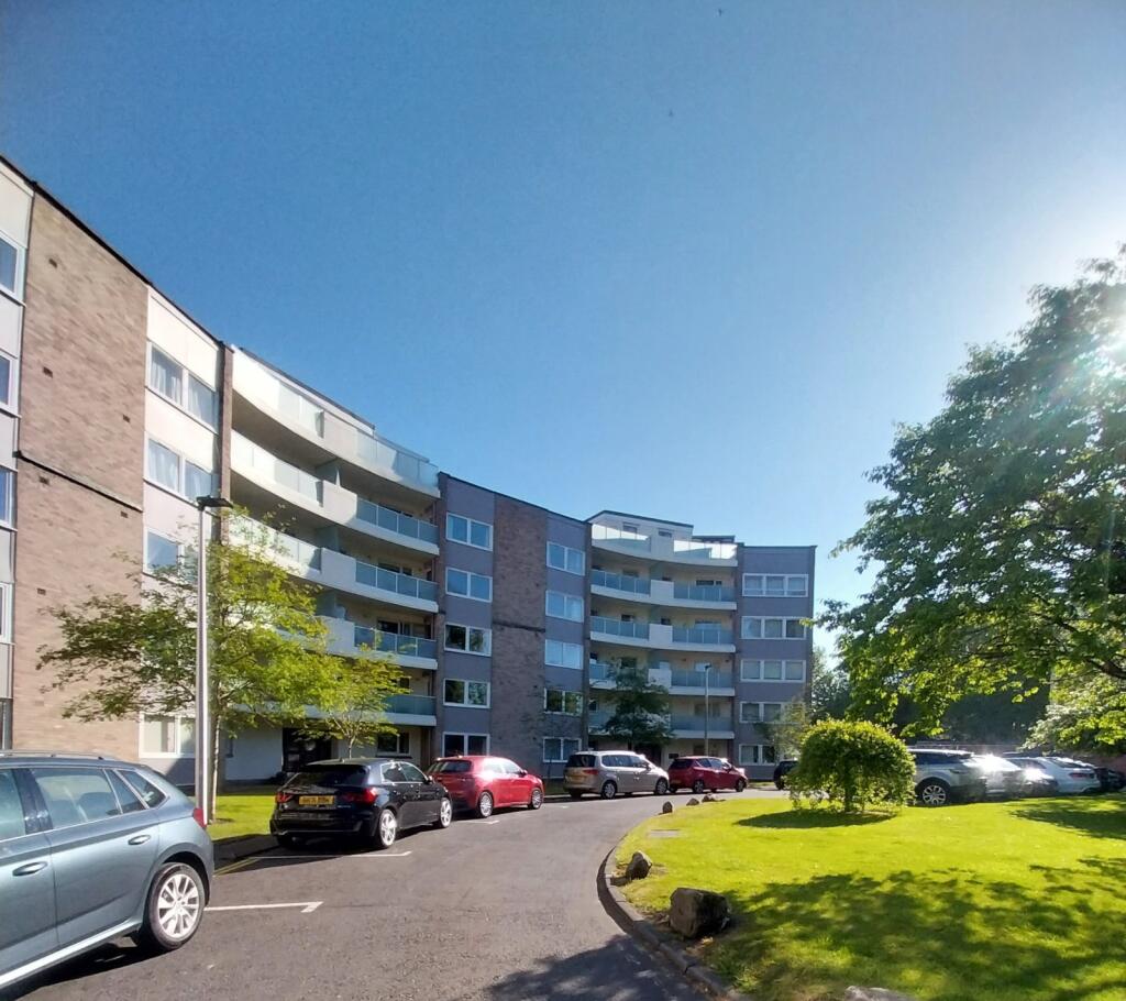 Main image of property: Barnton Court, Edinburgh, Midlothian, EH4