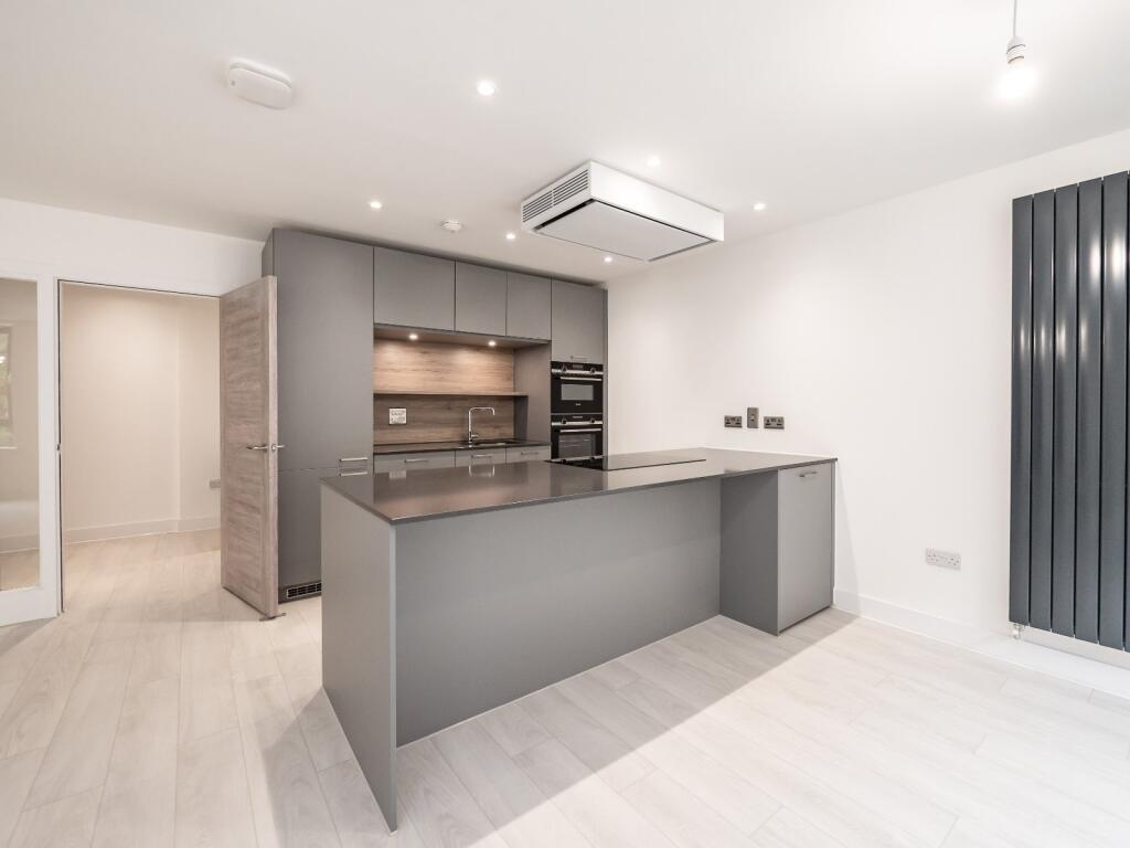 Main image of property: Shoemakers Close, Edinburgh, EH8