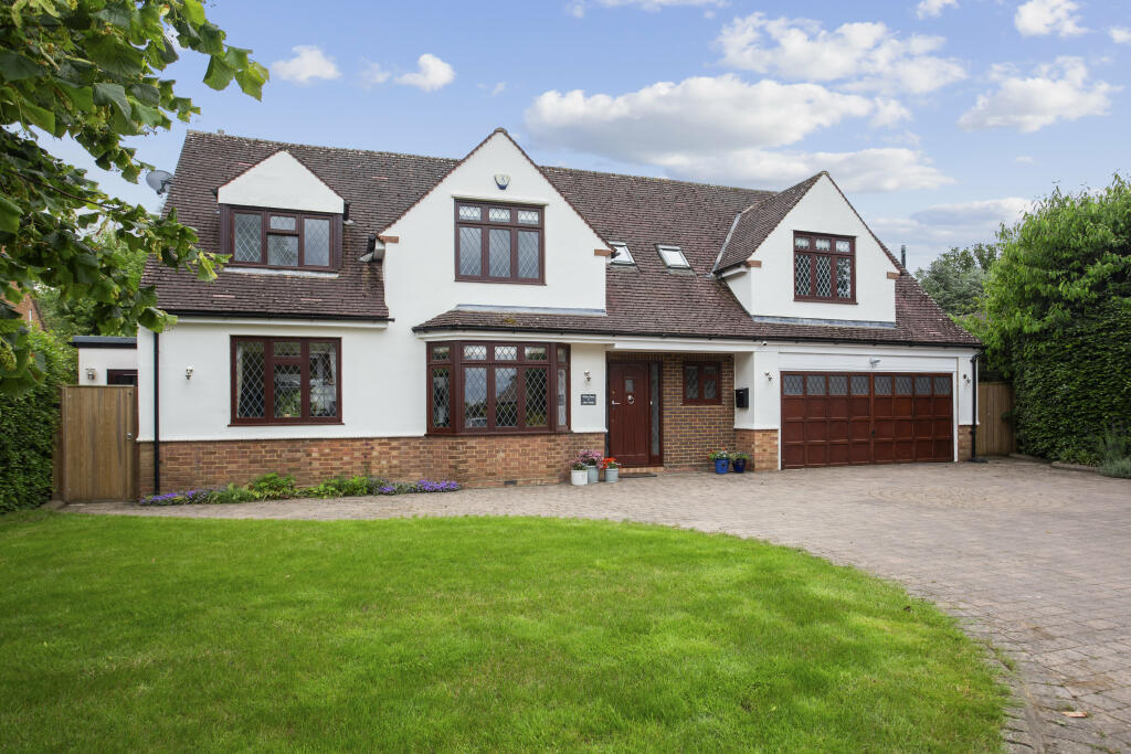 Main image of property: Lime Avenue, Wheathampstead, AL4