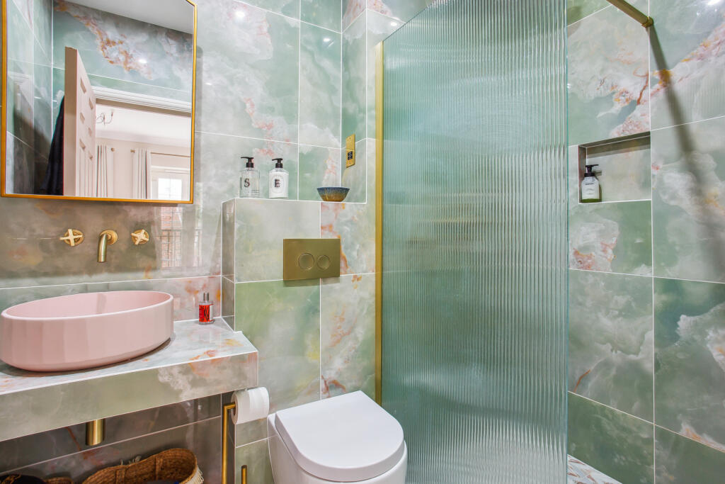 Additional property image - Boyes Crescent, Napsbury Park, AL2