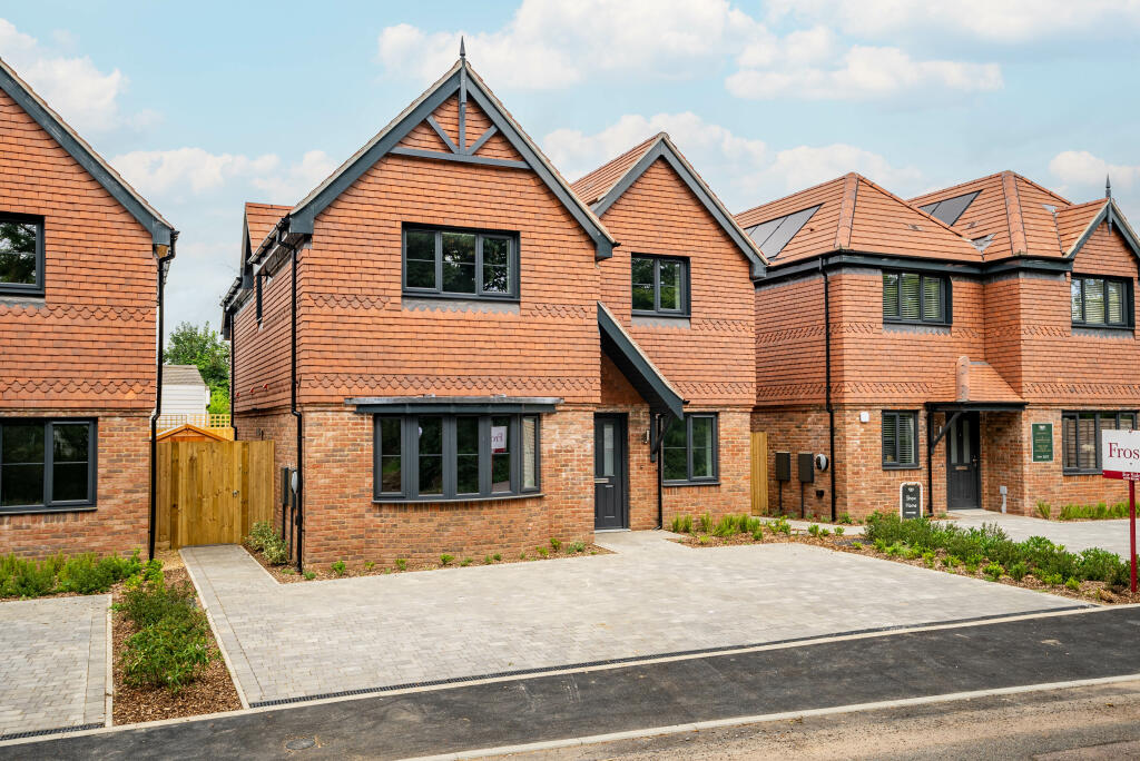 Main image of property: Plot 2 Mulberry Place, St. Albans, AL4