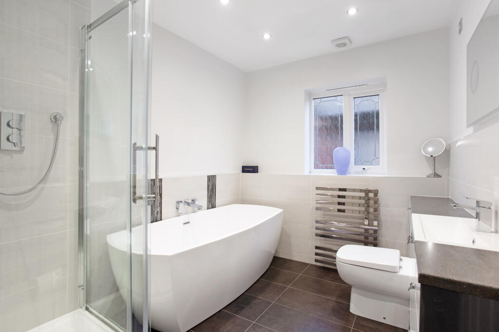Additional property image - Nimrod Close, St. Albans, AL4
