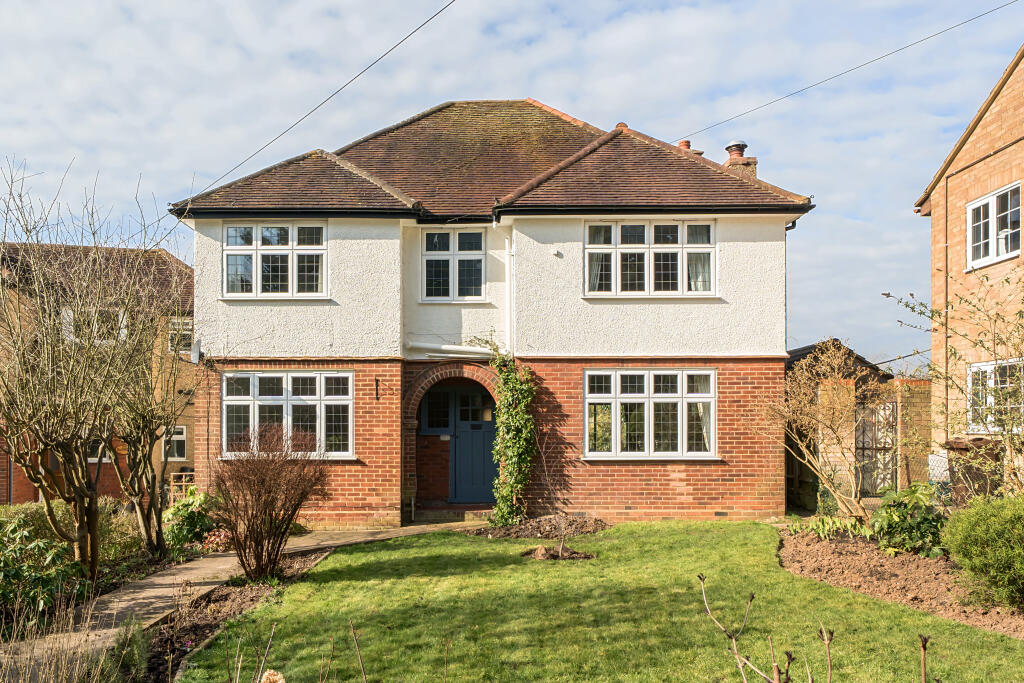Main image of property: Watling Street, St. Albans, AL2
