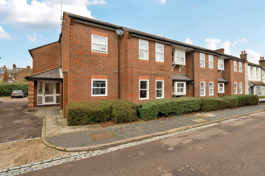 Main image of property: Heath Road, St. Albans, AL1