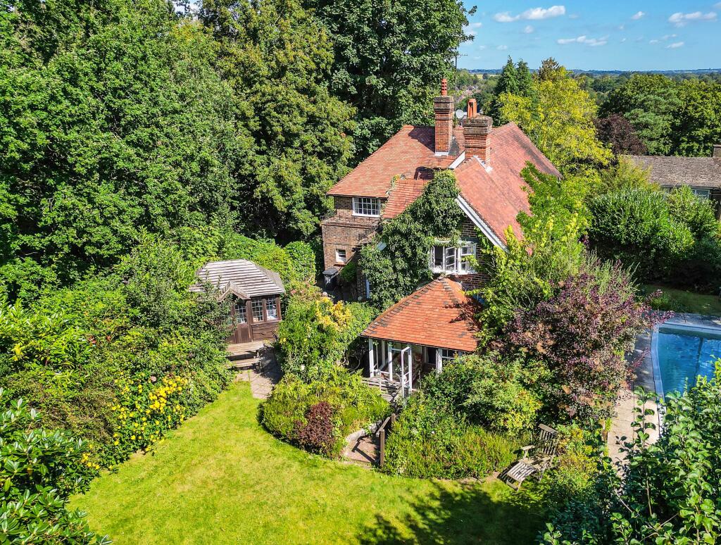 Main image of property: Oathall Road, Haywards Heath, RH16