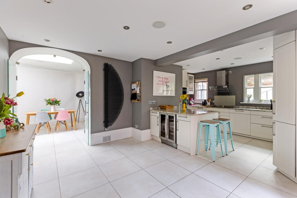 Additional property image - King Henrys Road, Lewes, BN7