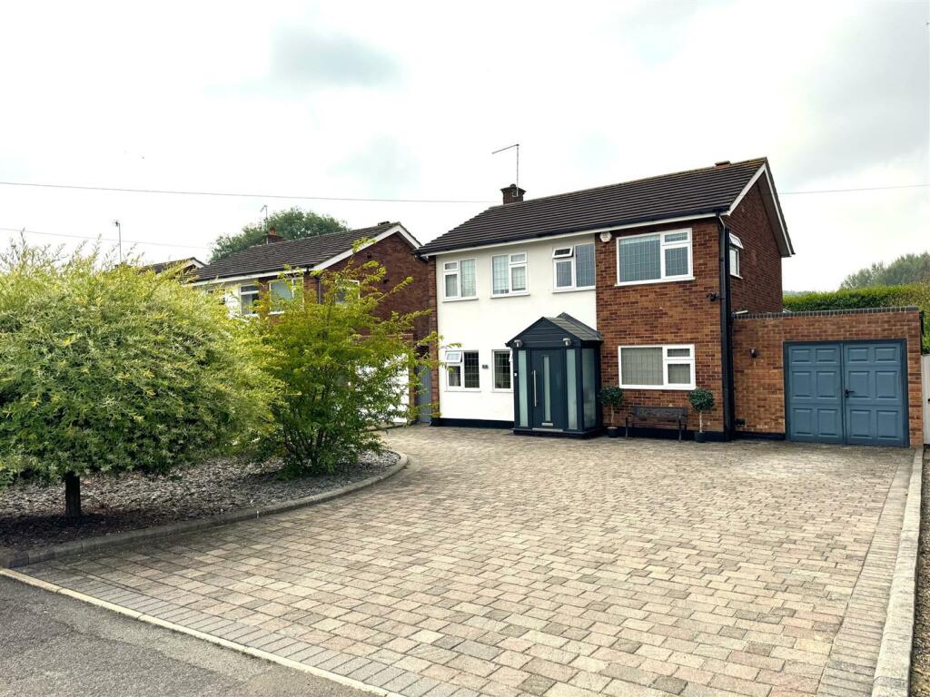 Main image of property: Mill Close, Piccotts End, Hemel Hempstead