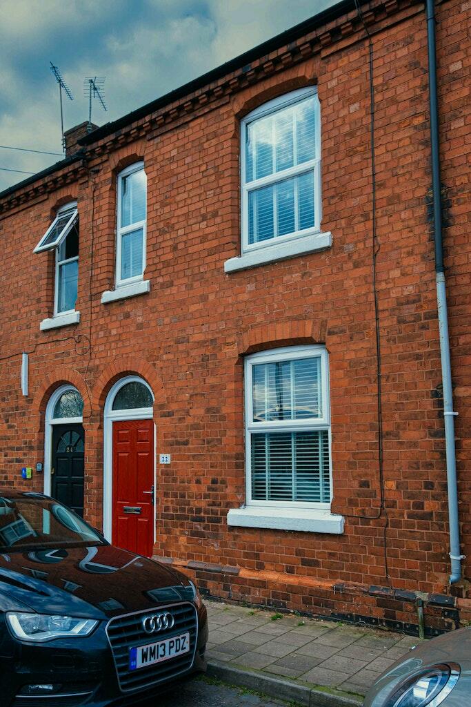 3 bedroom terraced house for sale in West Street, Chester, CH2