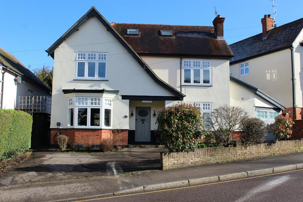 5 bedroom detached house for sale in Headley Chase, Brentwood, CM14