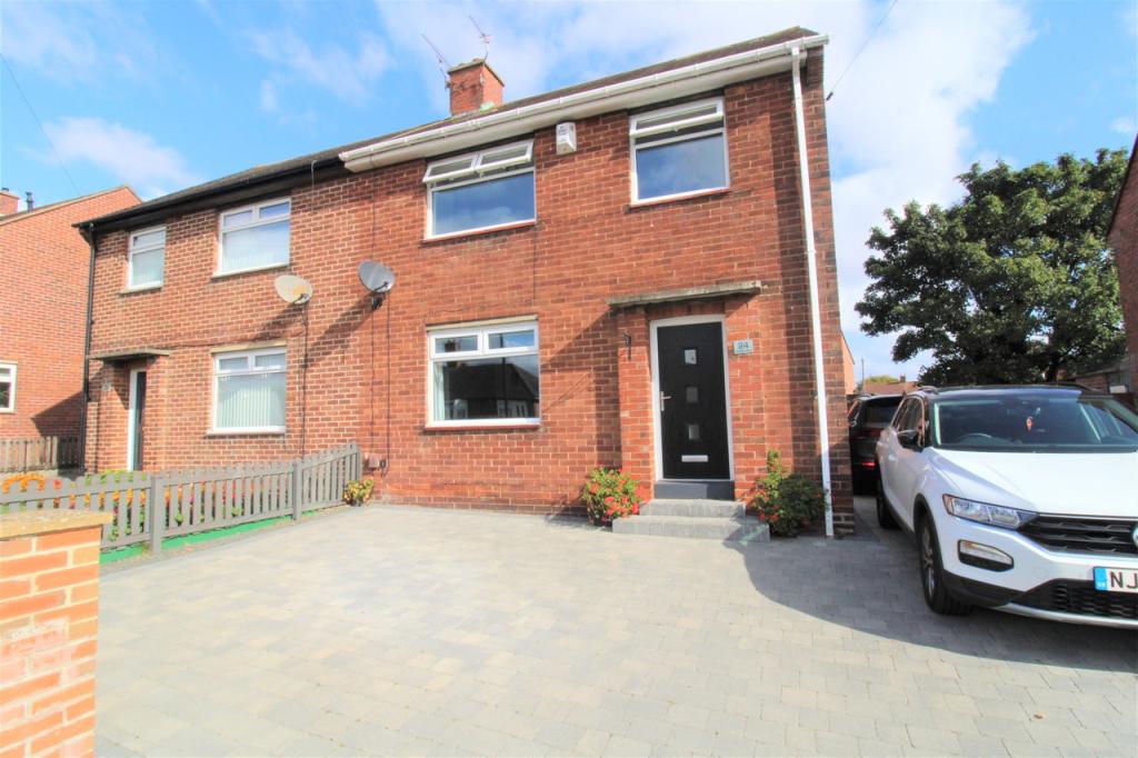 3 bedroom semidetached house for sale in Coniston Road, Wallsend, NE28