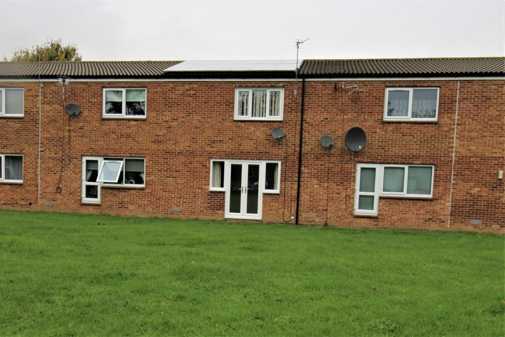 2 bedroom terraced house for sale in Fenhall Green, Newton Aycliffe, DL5