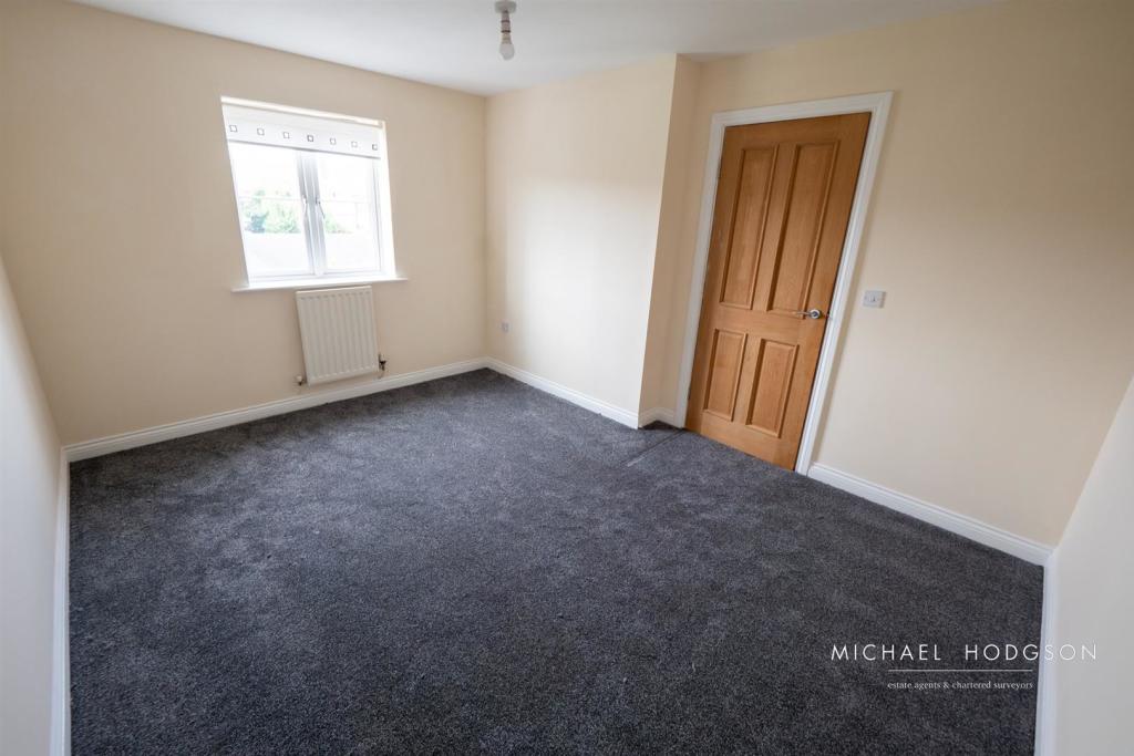 5 bedroom terraced house for sale in Aylesford Mews, Greystoke Manor