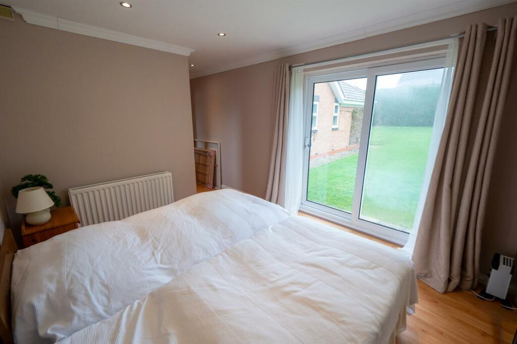 4 bedroom detached bungalow for sale in Shearwater, Whitburn