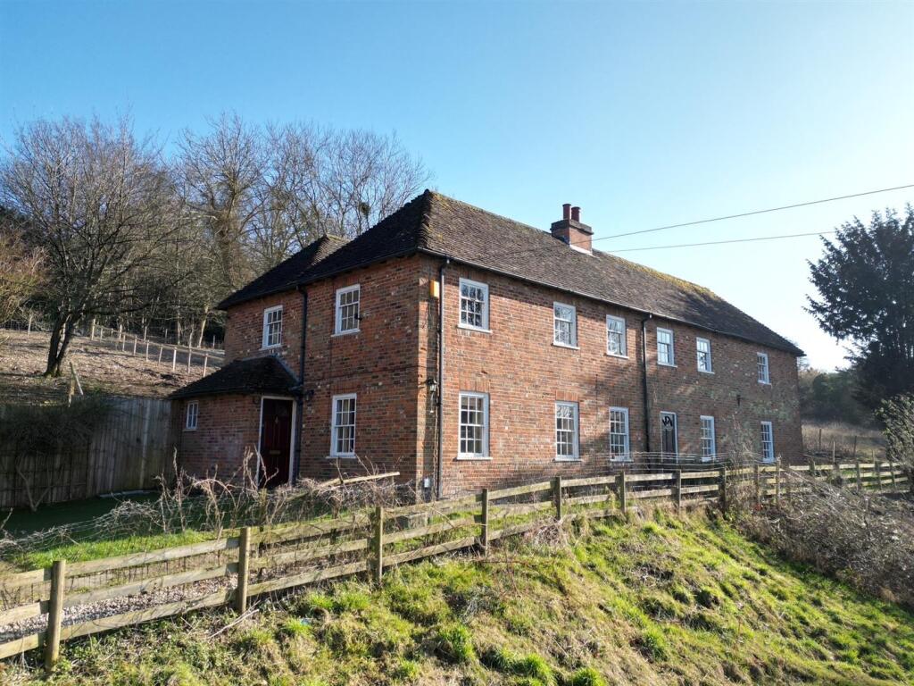 Main image of property: 1 Gossy Hill Cottages Wormshill Sittingbourne