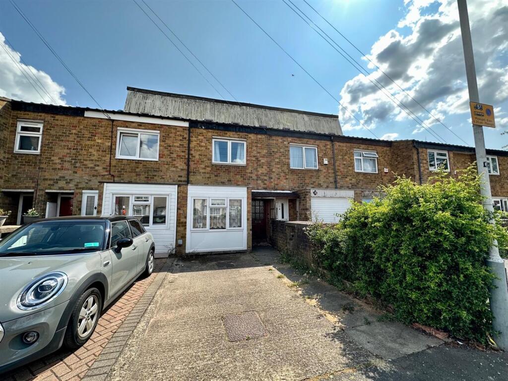 Main image of property: Hilliards Road, Uxbridge,