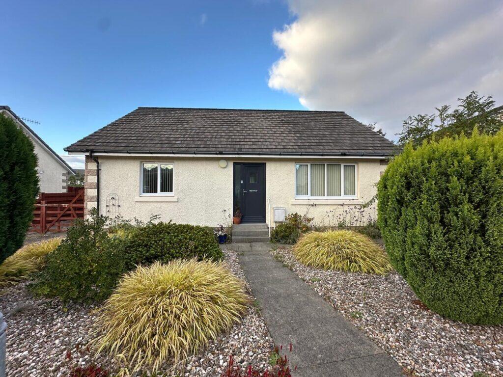 Main image of property: 8 Wyndham Court, Rothesay