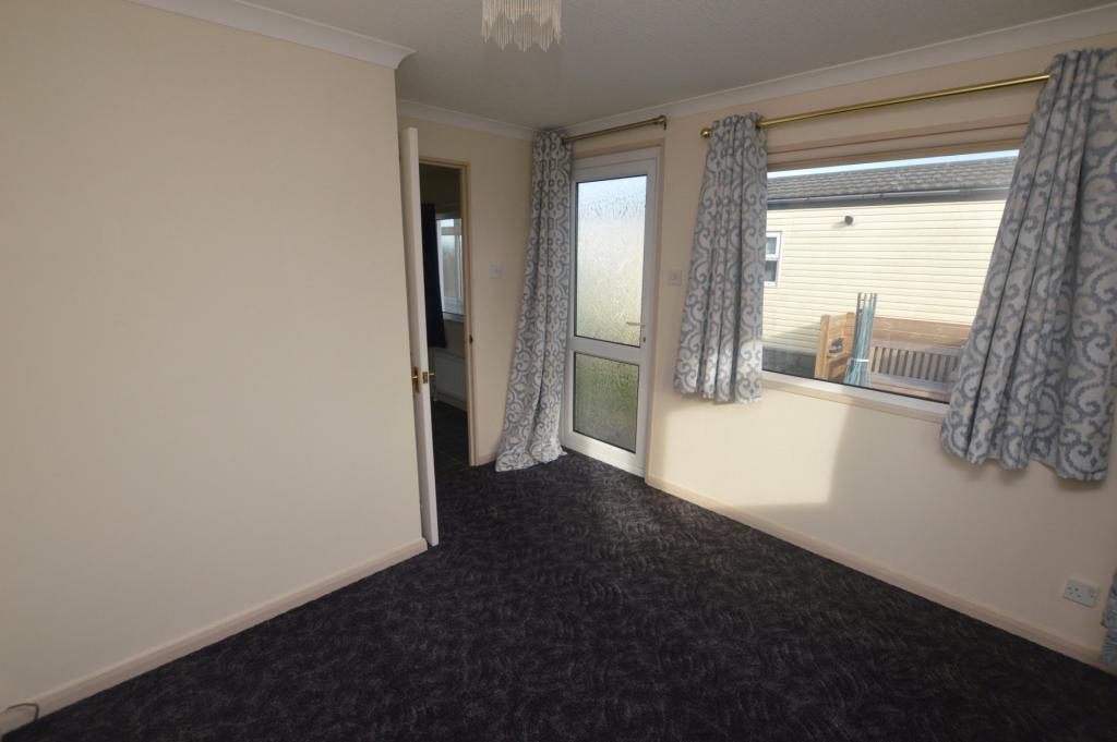 1 bedroom detached house for sale in The Ramparts, Stamford Lane