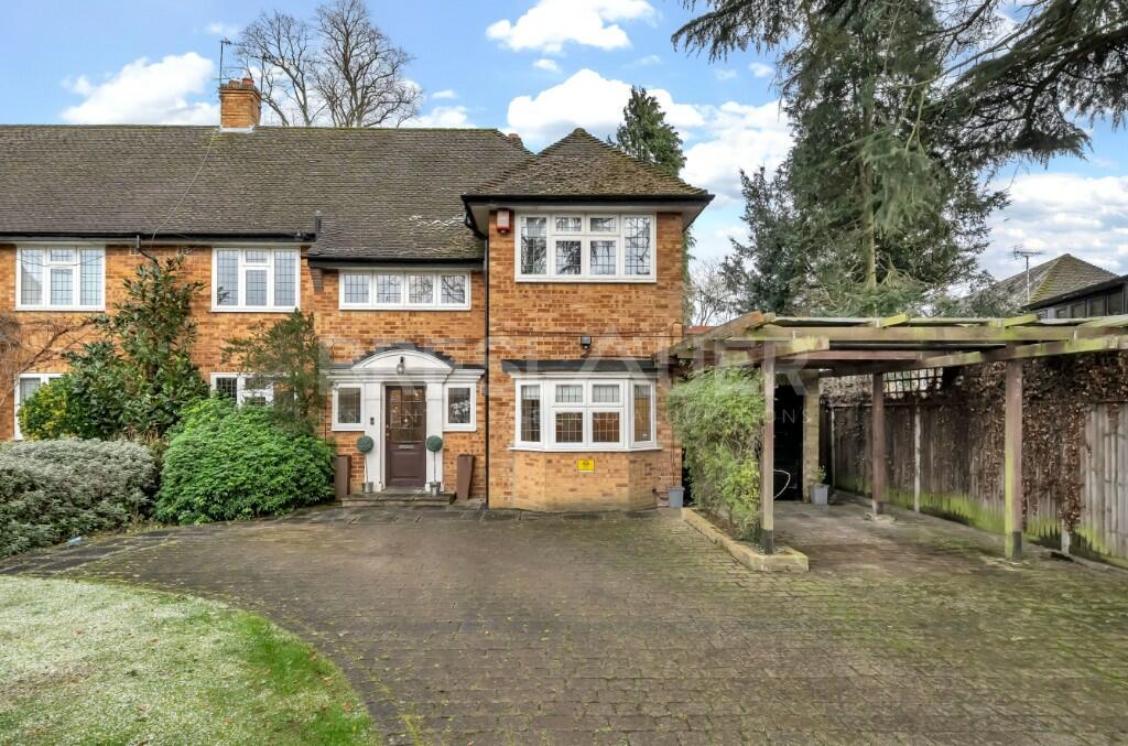 Main image of property: Newlands Close, Stanmore/Edgware Borders