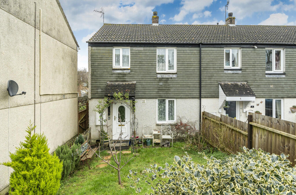 3 bedroom end of terrace house for sale in Trelawney Close, Torpoint
