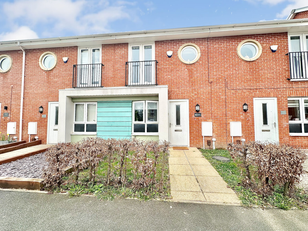 2 bedroom terraced house for sale in Ashton Bank Way, AshtonOnRibble