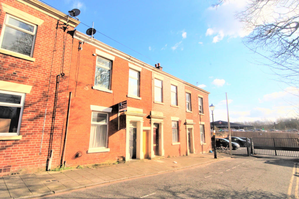 2 bedroom terraced house for sale in Stanley Place, Preston, PR1
