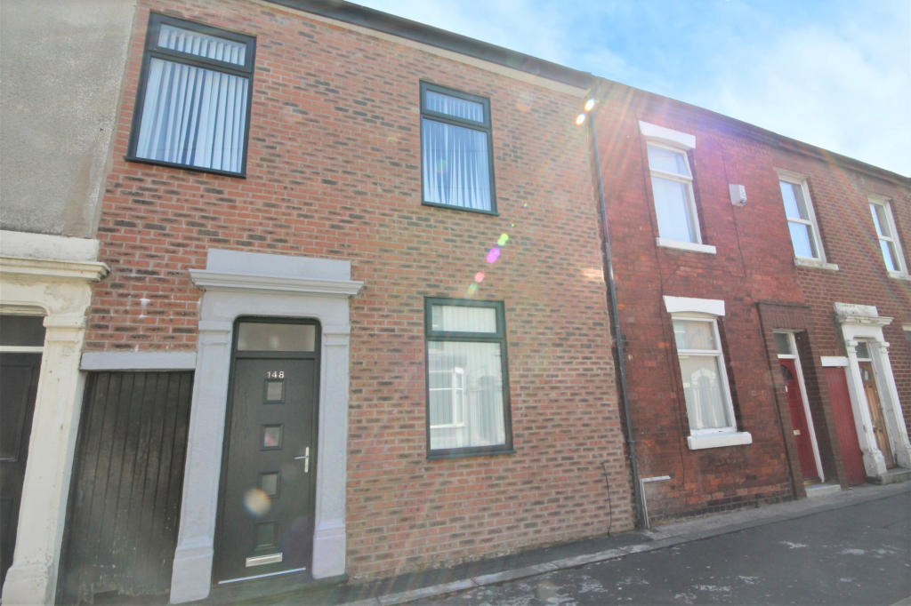 3 bedroom terraced house for sale in Plungington Road, Preston, PR1