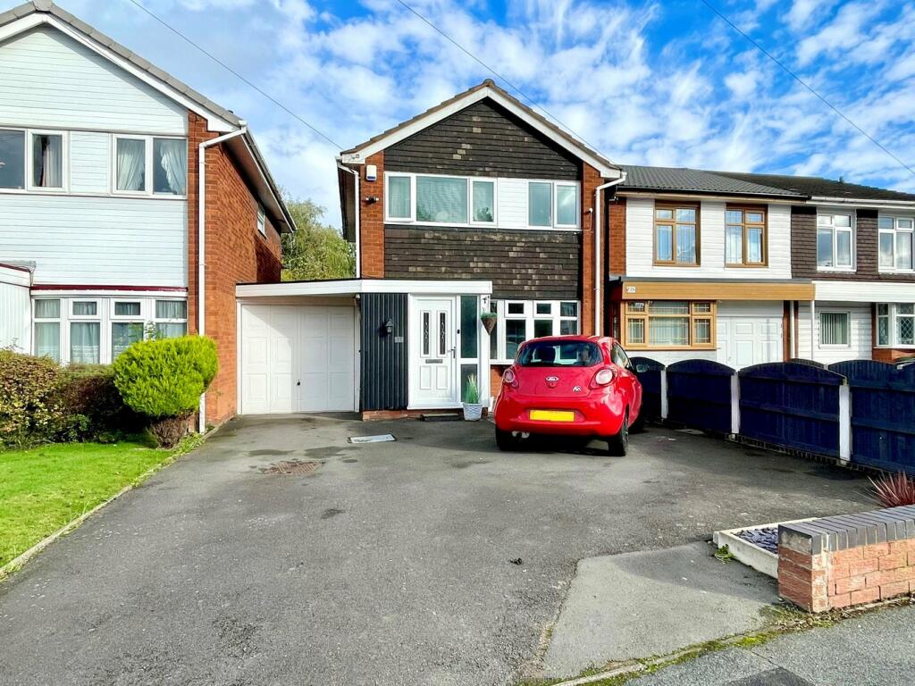 3 bedroom link detached house for sale in Bellamy Lane, Wednesfield