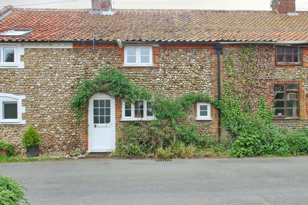 2 bedroom terraced house for sale in Grove Lane, Holt, Norfolk, NR25
