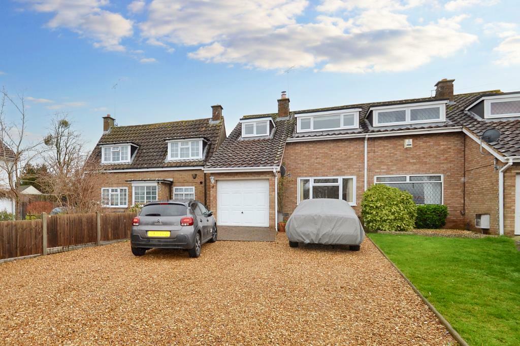 3 bedroom semidetached house for sale in Bury Road, Shillington