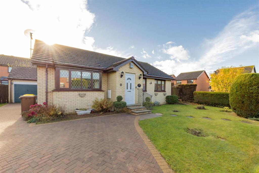 3 bedroom house for sale in Clayknowes Place, Musselburgh, East Lothian