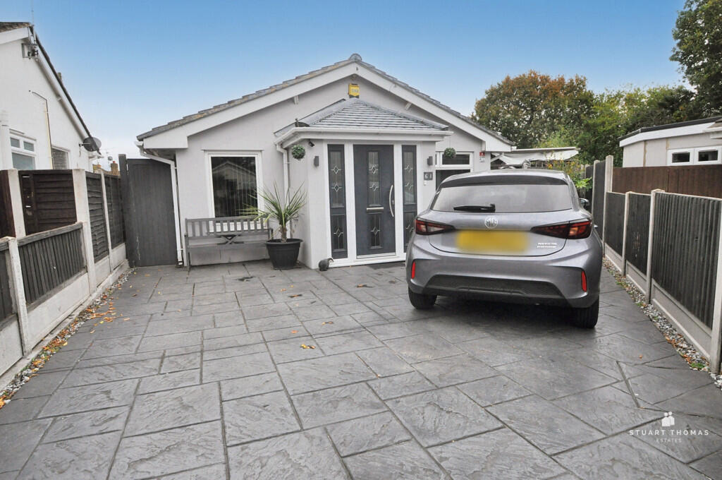 Main image of property: Lynton Road, Hadleigh