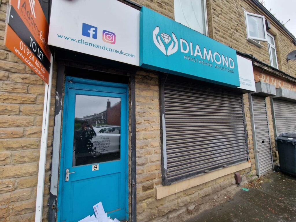 Office for rent in Calder Road, Dewsbury, WF13