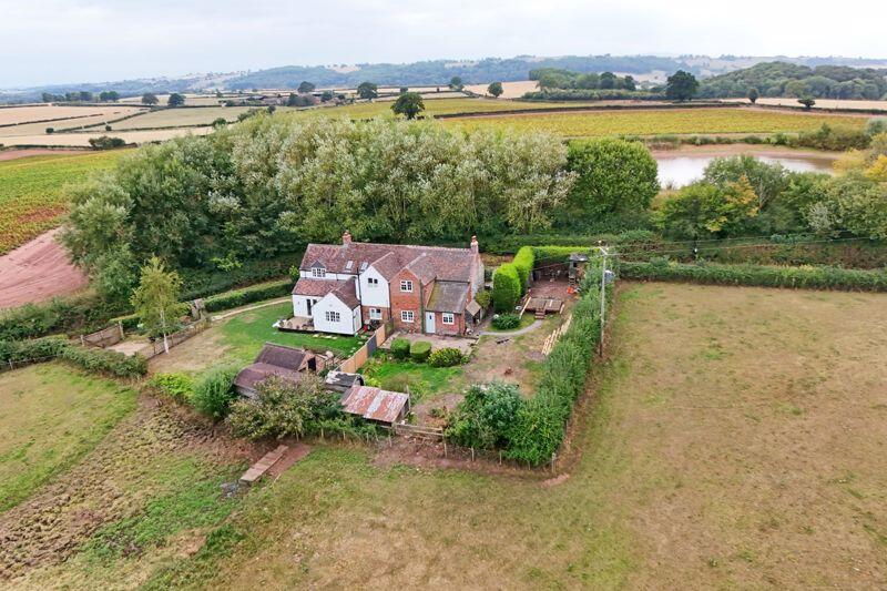 Main image of property: 80 Haughton, Bridgnorth, WV16 4RF