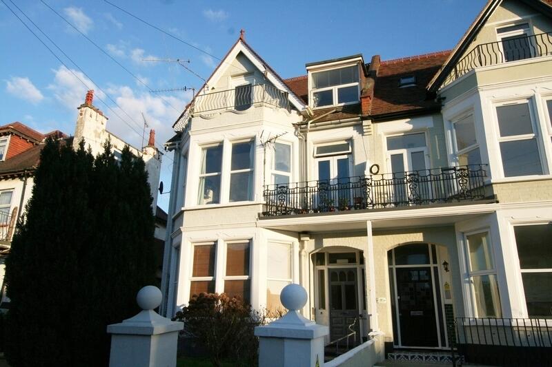 Main image of property: Cobham Road, Westcliff-on-Sea, SS0